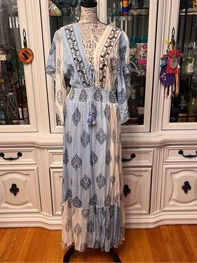 Omango Light Blue & White Beaded Neckline Tie-Front Maxi Dress L